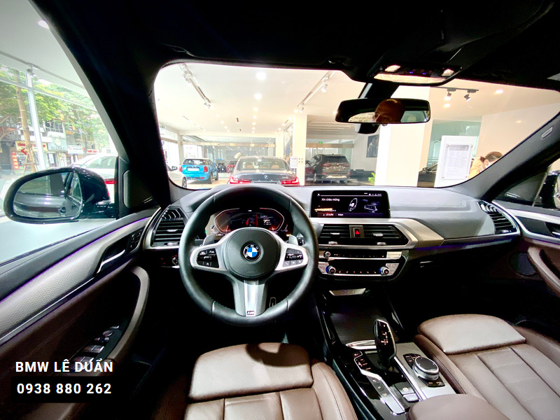 Nội thất phiên bản BMW X3 Pre-LCI
