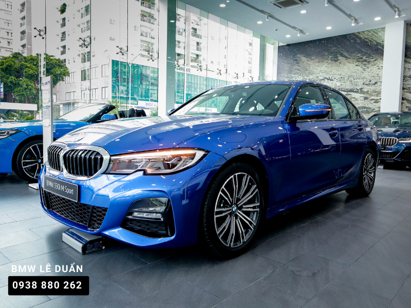 Đầu xe BMW 330i M Sport LCI